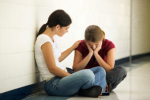 Cómo ayudar a un compañero que sufre bullying